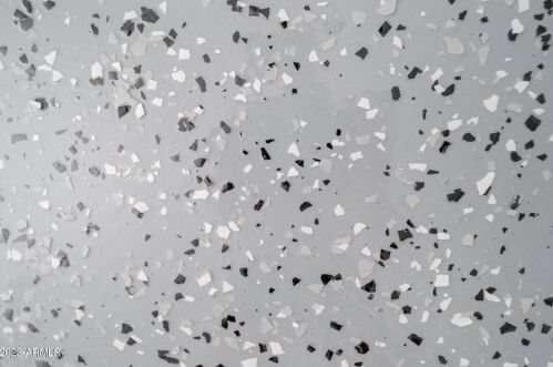 5621 Zoe Ella Way, Glendale AZ 85306-2823 exterior