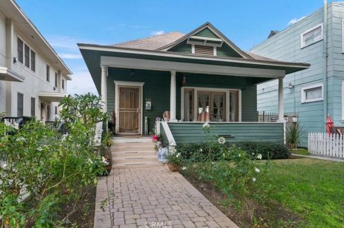 445 4th St, Long Beach, CA 90802-2406