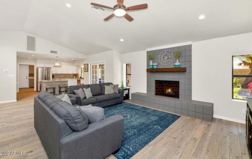 2827 Evans Dr, Phoenix AZ  85032-5030 exterior