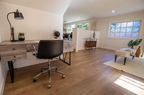 1527 Linda Sue Ln, Encinitas CA  92024-2424 exterior