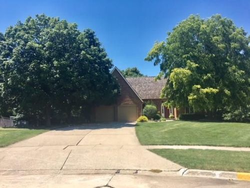811 Ashwood Dr, Midvale, IA 50124-9316