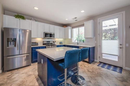 169 Canary Crk, Beaumont CA  92223-7311 exterior
