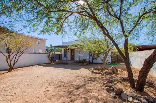 1020 Halcyon Rd, Tucson, AZ 85719-2125