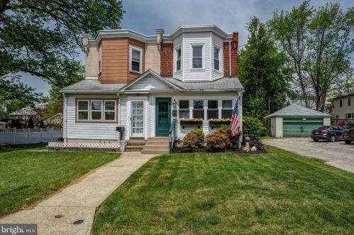 913 7th Ave, Prospect Park, PA 19076-2307