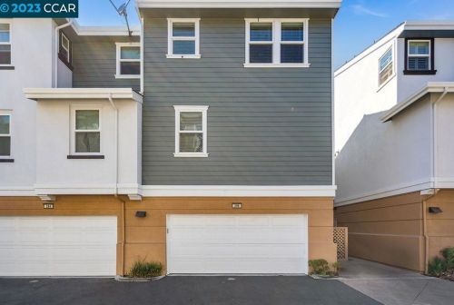 296 1 St, Benicia CA 94510-3553 exterior