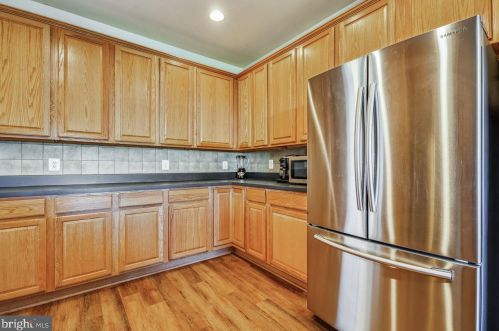 6102 Popes Creek Pl, Haymarket VA  20169-5421 exterior