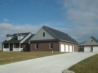 6836 Silver Lakes Dr, Celina, OH 45822-8231