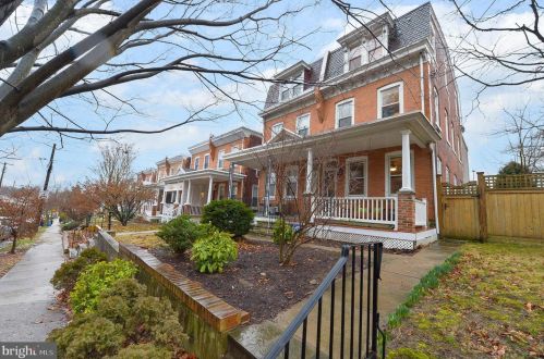 8234 Ardleigh St, Philadelphia, PA 19118-3414