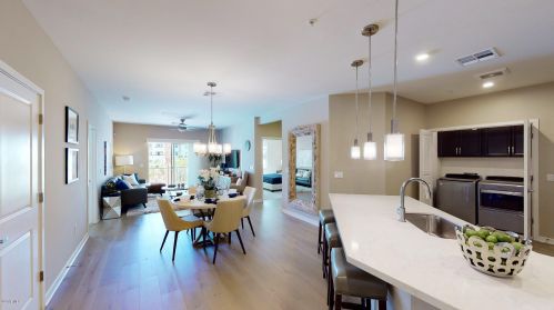 2511 Queen Creek Rd, Chandler, AZ 85248-2804