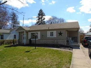 3123 Torquay Rd, Muncie, IN 47304-3234