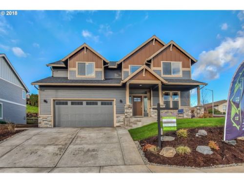 1010 1st St, Dundee, OR 97115-9835