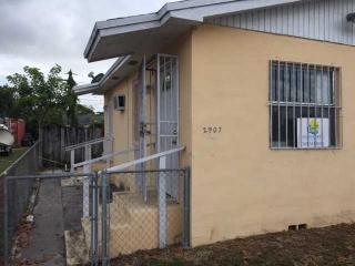 2905 93rd St, Miami, FL 33147-2919