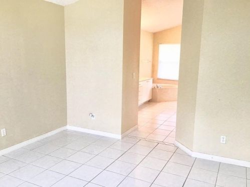 557 Lucero Dr, Fort Pierce FL  34983-8741 exterior