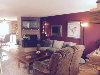 2730 Faith Dr, Bend, OR 97701-7656