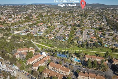 7737 Caminito Monarca, Carlsbad CA  92009-8535 exterior