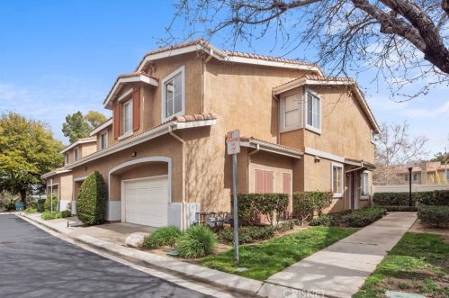 25436 Parkwood Ln, Santa Clarita, CA 91350-3342