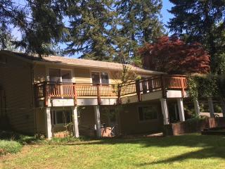 22844 21st St, Redmond WA  98075-8101 exterior