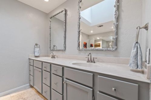 1207 Huntington Dr, Richardson TX  75080-2930 exterior