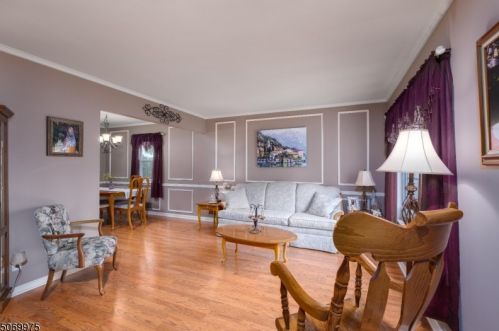 158 Franklin St, Verona, NJ 07044-1627