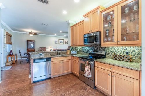 15806 Aurora Lake Cir, Wimauma FL  33598-4031 exterior