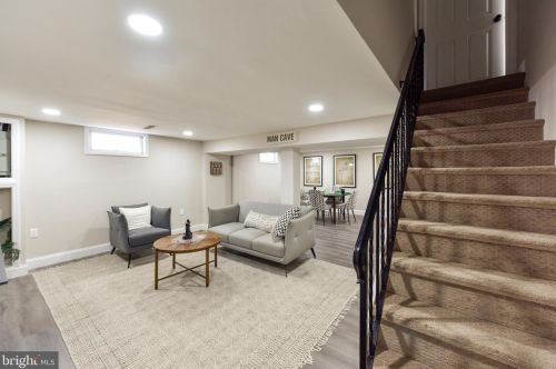 1102 Cumberland Ave, West Deptford NJ  08096-3041 exterior