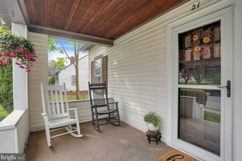 21 Fishburn St, Harrisburg, PA 17109-3802