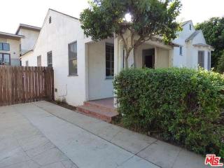 917 Bundy Dr, Los Angeles CA  90025-2603 exterior