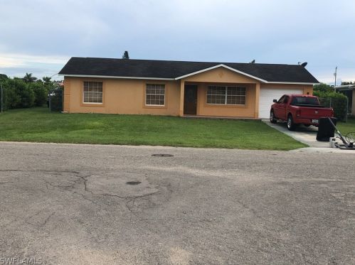 126 Stetson St, Lehigh Acres, FL 33936-5066