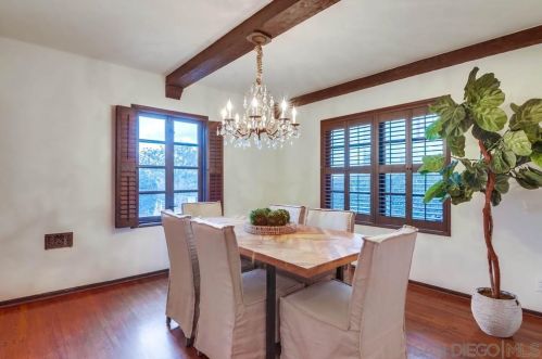 3211 Dumas St, San Diego CA 92106-1317 exterior