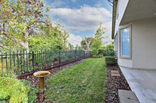 305 Foxwood Ln, Rio Vista, CA 94571-2225