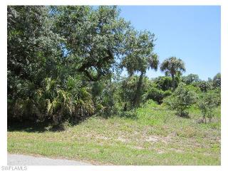 4043 Oak Haven Dr, Labelle, FL 33935-5454