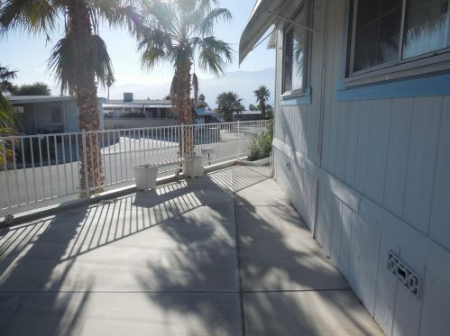 69420 Poolside Dr, Desert Hot Springs CA  92241-8714 exterior