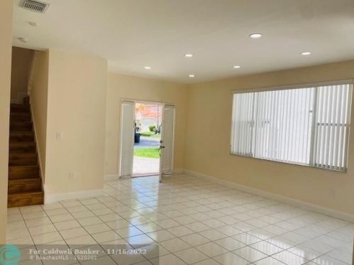 3145 37th Ave, Hollywood FL  33021-1347 exterior