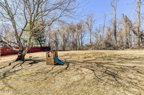 7 Danemar Dr, Middletown NJ  07748-3607 exterior