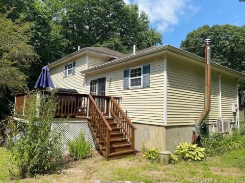 64 Ames Rd, Norwich, CT 06351-3001