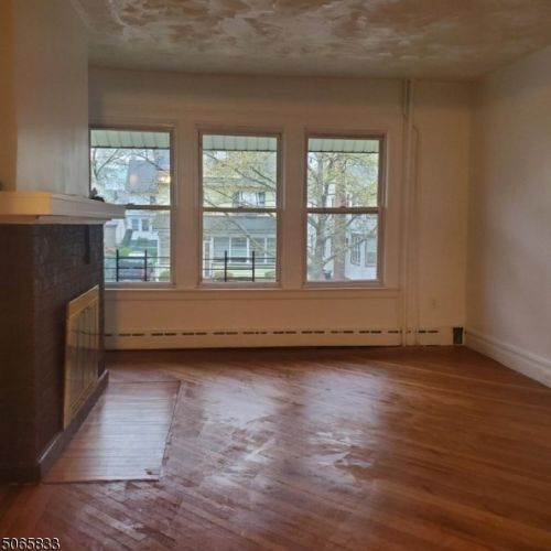62 Arsdale Ter, East Orange, NJ 07018-2304