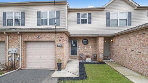 6676 Pioneer Dr, Macungie, PA 18062-8466