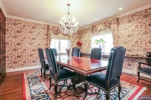 960 Lincoln Pl, Teaneck NJ  07666-2608 exterior