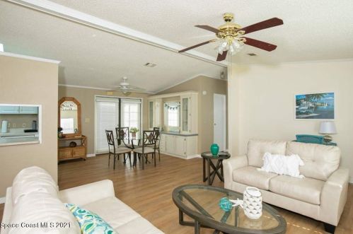 840 Lychee Dr, Sebastian, FL 32976-2572