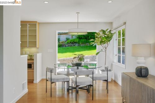 2340 Bywood Dr, Oakland, CA 94602-2013