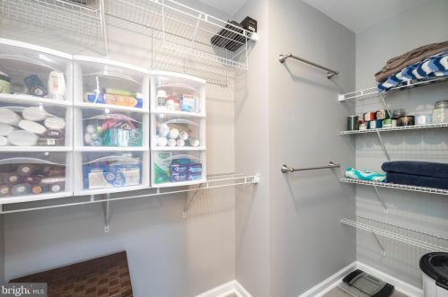 33 Locks Farm Ln, Downingtown PA  19335 exterior