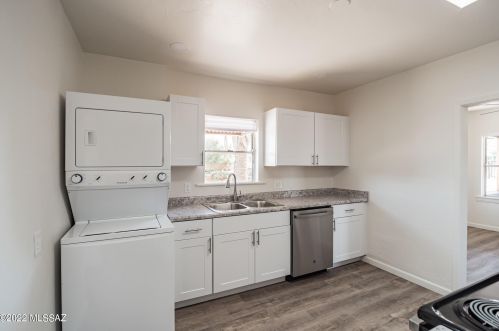 228 29 St, Tucson AZ 85713-2947 exterior