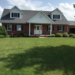 17000 Cromley Rd, Ashville, OH 43103-9607