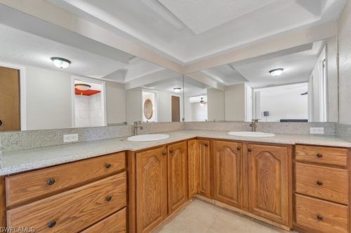 2911 5 Pl, Cape Coral FL  33904-3410 exterior