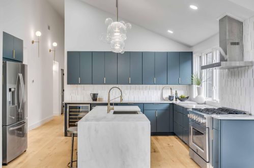 124 Sparrow Dr, Isle Of Palms SC  29451-2514 exterior