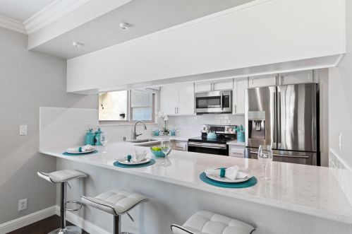 5172 Meridian Ave, San Jose, CA 95118-2959