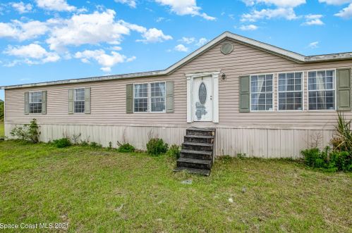 4068 Emmanuel Ln, Mims, FL 32754-6613