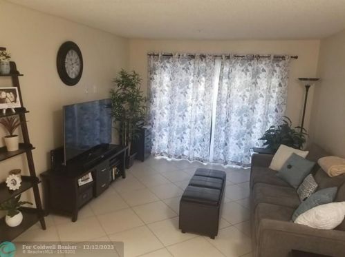 2315 Congress Ave, Boynton Beach, FL 33426-7434