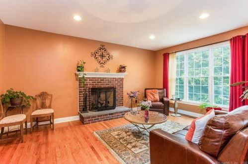 30 Eastham Bridge Rd, East Hampton, CT 06424-1375