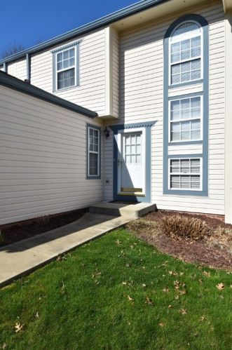 1313 Lexington Dr, Lawrence, PA 15055-1029